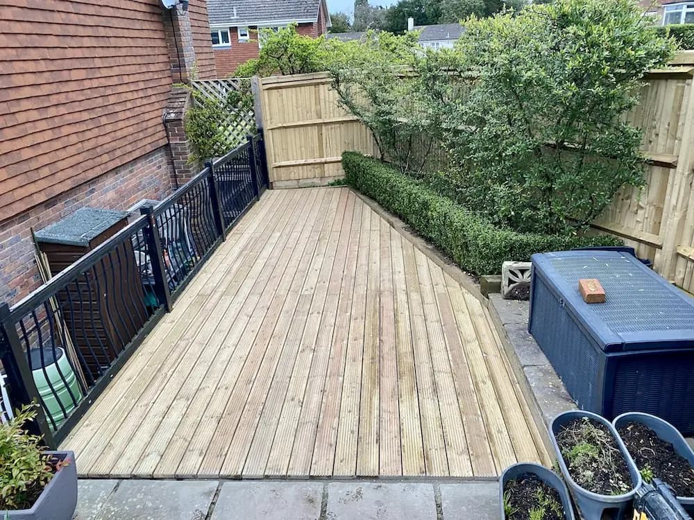 Decking, Pergolas & More by Fencecraft in Kent Decking, Pergolas & More by Fencecraft in Kent